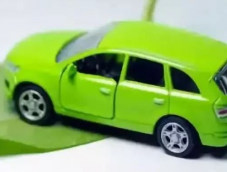 「降維」，RoboTaxi玩家的唯一出路？