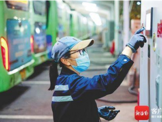 堅(jiān)守在每個(gè)充電樁背后的“樁主”